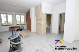 lokal dwupoziomowy z działką do wynajęcia